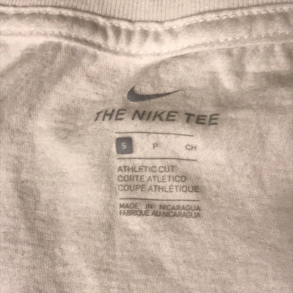 Nike T-shirt - Picture 3 of 4
